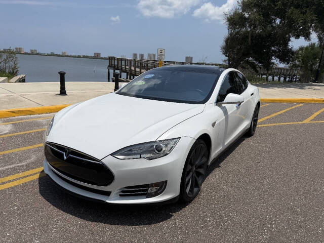 tesla model s 2015 5YJSA1H4XFF080758 image tesla model s 2015 5YJSA1H4XFF080758 image